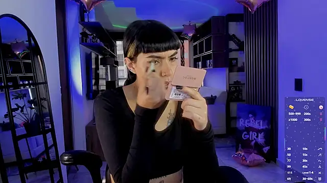 Saraa Desiree online show from February 24, 2026, 8:29 pm