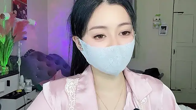 Snapshot of MI_KA22 chatting on February 21, 2026, 4:41 pm MI KA22 online show from February 21, 2026, 4:41 pm