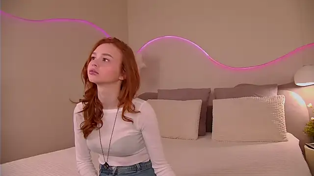 MiraBliss online show from February 8, 2026, 8:01 pm