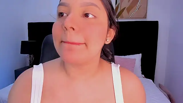 dullce77 online show from February 23, 2026, 7:33 pm