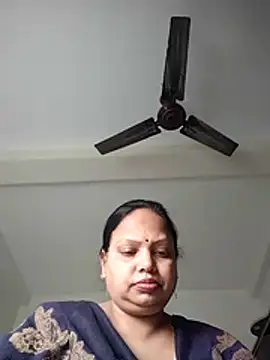 Snapshot of Arohi35 chatting on February 13, 2026, 10:33 am Arohi35 online show from February 13, 2026, 10:33 am