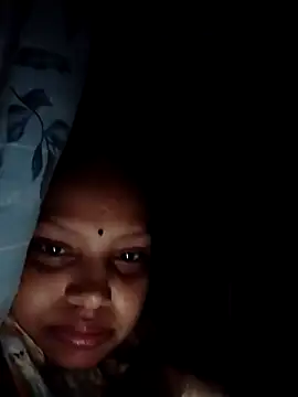 Snapshot of Arohi35 chatting on February 14, 2026, 5:21 pm Arohi35 online show from February 14, 2026, 5:21 pm