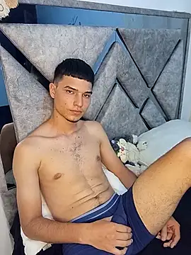 Snapshot of Saul_yei chatting on January 6, 2026, 11:29 pm Saul yei online show from January 6, 2026, 11:29 pm