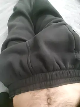 Snapshot of MaksDzubaV chatting on October 19, 2025, 6:36 am MaksDzubaV online show from October 19, 2025, 6:36 am