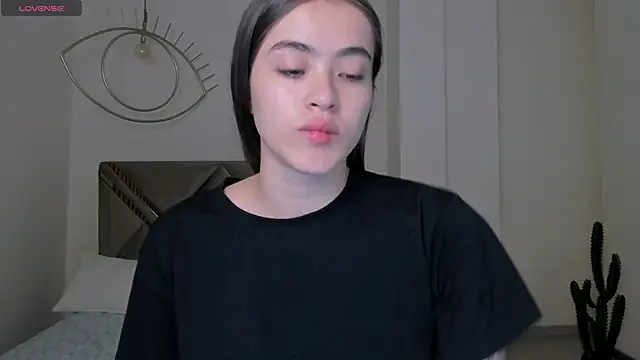 Snapshot of MaiaCollins chatting on February 4, 2026, 5:41 pm MaiaCollins online show from February 4, 2026, 5:41 pm