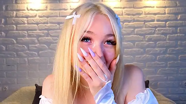 Snapshot of minigirl chatting on March 16, 2025, 7:15 am minigirl online show from March 16, 2025, 7:15 am