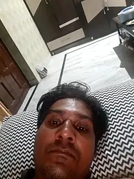 Snapshot of johnny8731 chatting on October 17, 2025, 7:16 pm johnny8731 online show from October 17, 2025, 7:16 pm