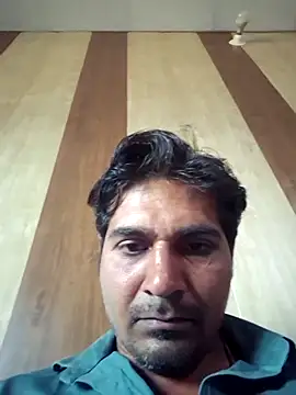 Snapshot of johnny8731 chatting on February 14, 2026, 10:12 am johnny8731 online show from February 14, 2026, 10:12 am