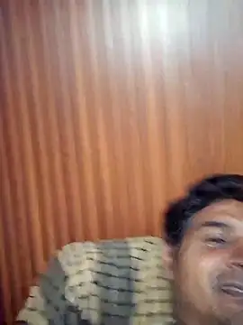 Snapshot of johnny8731 chatting on February 25, 2026, 2:27 pm johnny8731 online show from February 25, 2026, 2:27 pm