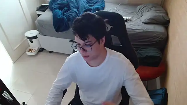 Snapshot of TimiidoSP011 chatting on November 11, 2025, 1:00 pm TimiidoSP011 online show from November 11, 2025, 1:00 pm