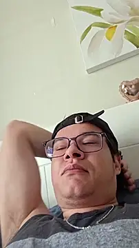 Snapshot of TimiidoSP011 chatting on November 17, 2025, 6:03 pm TimiidoSP011 online show from November 17, 2025, 6:03 pm