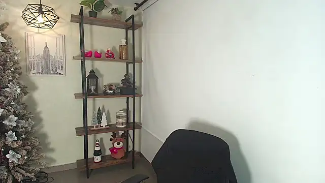 Snapshot of _Victoria_Collins chatting on December 1, 2025, 11:15 am Victoria Collins online show from December 1, 2025, 11:15 am