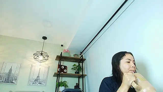 Snapshot of _Victoria_Collins chatting on February 19, 2026, 10:33 am Victoria Collins online show from February 19, 2026, 10:33 am