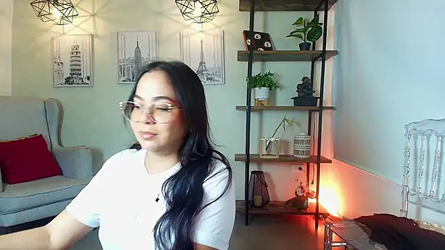 Snapshot of _Victoria_Collins chatting on March 5, 2026, 12:01 pm Victoria Collins online show from March 5, 2026, 12:01 pm