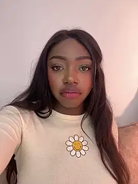 alissradiante1 online show from November 28, 2025, 1:41 am