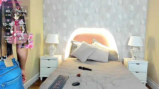 isabella milf  online show from February 17, 2026, 7:09 pm