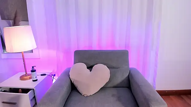 KamileBlake online show from February 19, 2026, 6:09 am