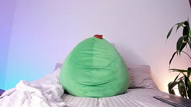 asmodeo 33 online show from October 31, 2025, 4:46 am