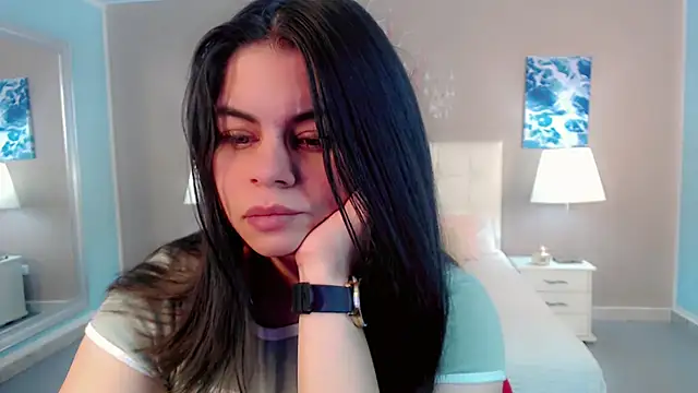 Snapshot of maddissonivanova chatting on February 18, 2026, 6:59 pm maddissonivanova online show from February 18, 2026, 6:59 pm