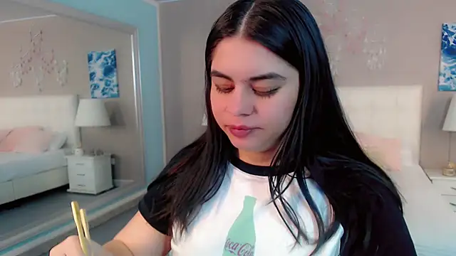 Snapshot of maddissonivanova chatting on February 20, 2026, 7:14 pm maddissonivanova online show from February 20, 2026, 7:14 pm