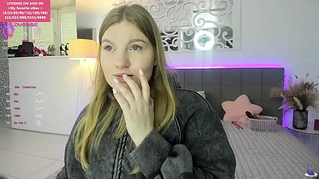 AshleyJoness online show from November 27, 2025, 6:04 am