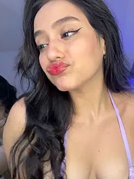 Snapshot of lunatorch chatting on November 1, 2025, 9:06 pm lunatorch online show from November 1, 2025, 9:06 pm