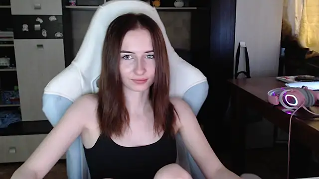 Cutti Crystal online show from October 17, 2025, 9:45 am