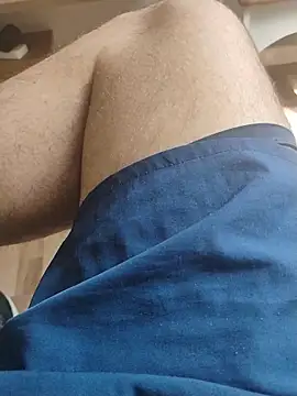 LeoMaduroSP online show from December 15, 2025, 12:53 pm