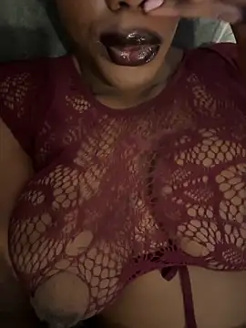 Snapshot of bustyblackebony chatting on October 14, 2025, 9:48 pm bustyblackebony online show from October 14, 2025, 9:48 pm