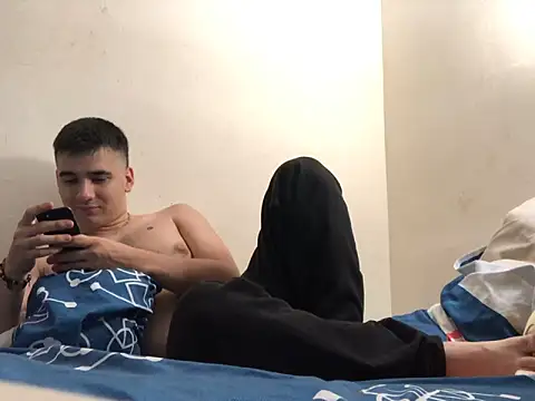 Snapshot of Cesar_Augusto chatting on September 15, 2025, 1:49 am Cesar Augusto online show from September 15, 2025, 1:49 am