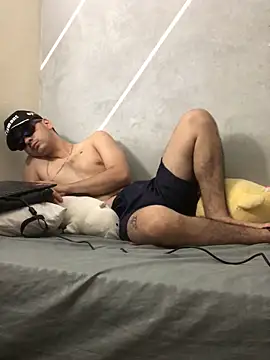 Snapshot of Cesar_Augusto chatting on November 1, 2025, 1:29 am Cesar Augusto online show from November 1, 2025, 1:29 am