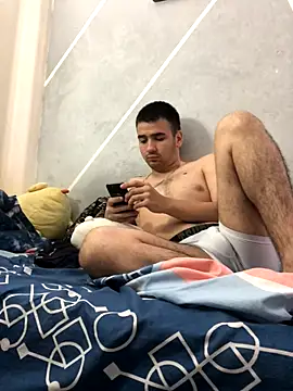 Snapshot of Cesar_Augusto chatting on November 7, 2025, 1:33 pm Cesar Augusto online show from November 7, 2025, 1:33 pm