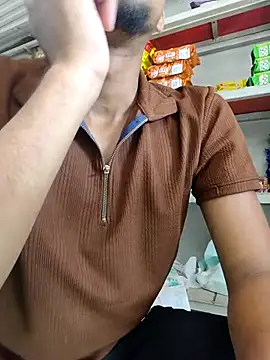 Snapshot of Irfan_irfan chatting on December 22, 2025, 8:00 am Irfan irfan online show from December 22, 2025, 8:00 am