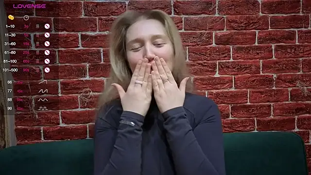 Snapshot of CitrusBlissss chatting on February 3, 2026, 12:21 pm CitrusBlissss online show from February 3, 2026, 12:21 pm