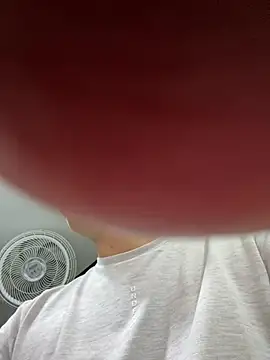 Snapshot of ErosVale chatting on February 1, 2026, 5:06 am ErosVale online show from February 1, 2026, 5:06 am