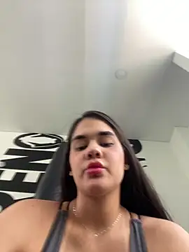 Snapshot of BellaLeclair chatting on February 26, 2026, 3:00 pm BellaLeclair online show from February 26, 2026, 3:00 pm