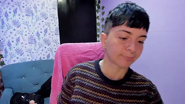  Hannah Hot online show from September 30, 2025, 2:27 am