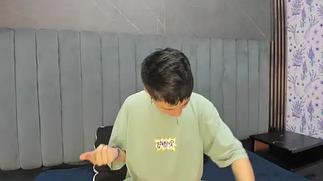  Hannah Hot online show from December 21, 2025, 3:02 am