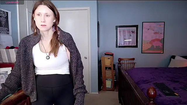 Snapshot of MommyGoddessL chatting on February 18, 2026, 2:57 pm MommyGoddessL online show from February 18, 2026, 2:57 pm