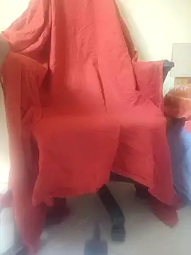 Snapshot of Nesch82 chatting on February 10, 2026, 7:23 am Nesch82 online show from February 10, 2026, 7:23 am