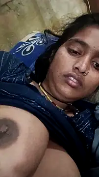 Snapshot of Guriya0076 chatting on February 12, 2026, 9:10 pm Guriya0076 online show from February 12, 2026, 9:10 pm