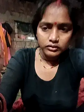 Snapshot of Guriya0076 chatting on February 16, 2026, 11:23 pm Guriya0076 online show from February 16, 2026, 11:23 pm