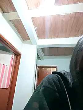 Snapshot of U-Upaaita chatting on February 16, 2026, 2:29 am U-Upaaita online show from February 16, 2026, 2:29 am