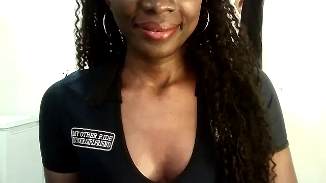 Snapshot of Chatdoll2 chatting on October 15, 2025, 4:07 pm Chatdoll2 online show from October 15, 2025, 4:07 pm