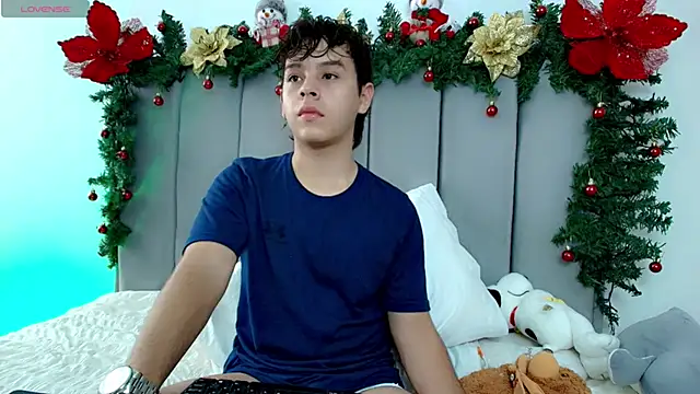 nico leroy online show from December 15, 2025, 7:51 pm