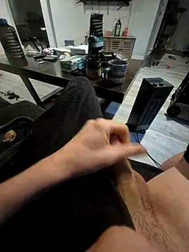 Justme 8519 online show from January 18, 2026, 4:22 pm