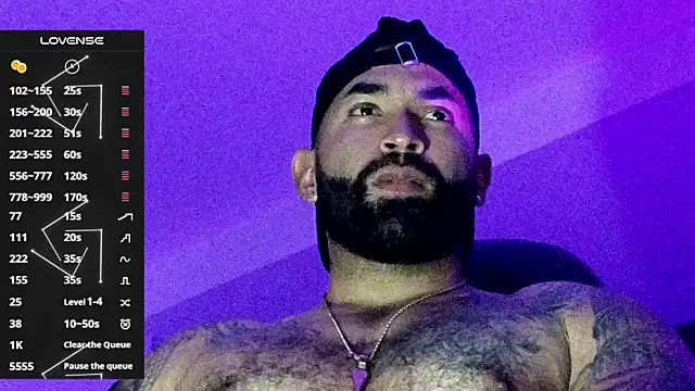 Snapshot of Max-prada chatting on February 20, 2026, 2:19 am Max-prada online show from February 20, 2026, 2:19 am