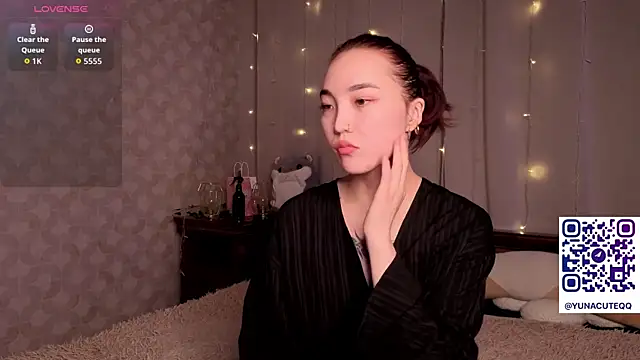 OdetteBiddy online show from February 10, 2026, 8:02 pm