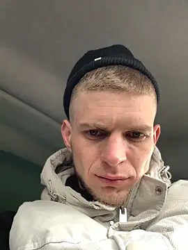 Snapshot of macho1347 chatting on February 11, 2026, 11:37 am macho1347 online show from February 11, 2026, 11:37 am