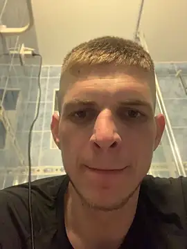 Snapshot of macho1347 chatting on March 5, 2026, 1:23 am macho1347 online show from March 5, 2026, 1:23 am